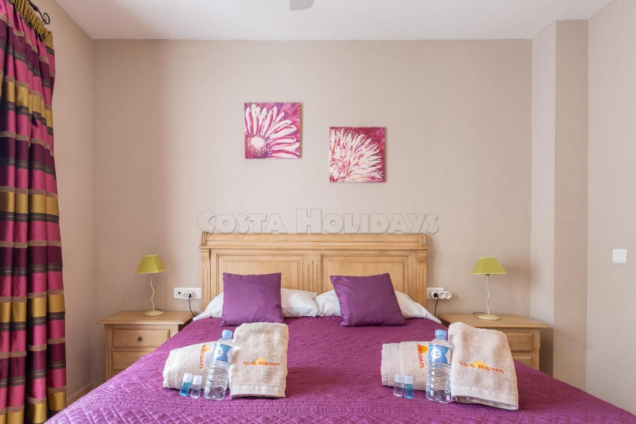 Marina Real 161 Apartment Манилва Екстериор снимка