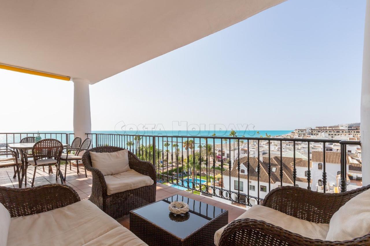 Marina Real 161 Apartment Манилва Екстериор снимка